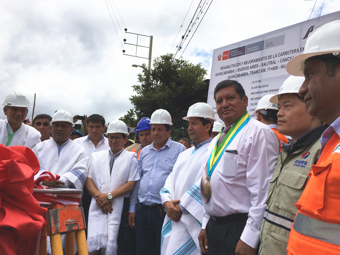 秘魯萬卡班巴公路修繕項目舉行開工典禮圖片-2.jpg
